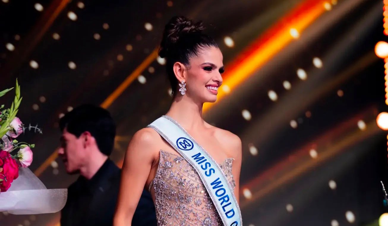Naïda Estubier Crowned Miss World Guatemala in the GLAUDI Yamilex Gown
